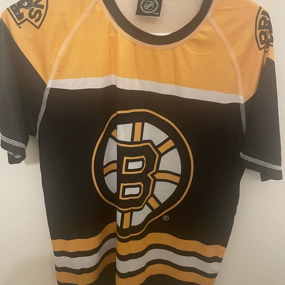 Other - Black and Gold Boston Bruins Sports T-Shirt
